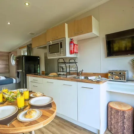 1 Bed In Oc-b32970 Newby Bridge