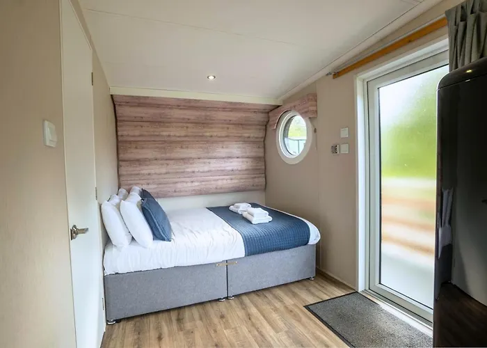 1 Bed In Oc-b32970 Lodge Newby Bridge